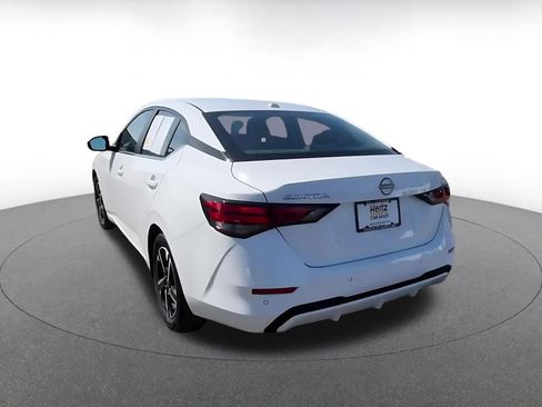 Used 2025 Nissan Sentra SV image 11