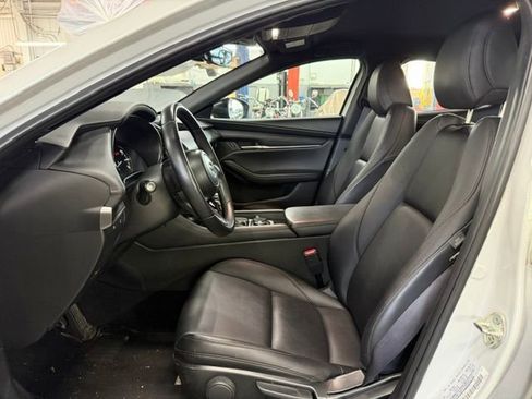 Used 2024 MAZDA MAZDA3 s FWD image 7