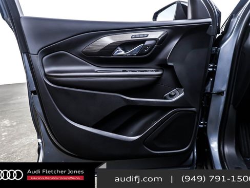 Used 2021 GMC Terrain SLT w/ Elevation Edition image 20