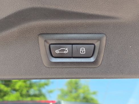 Used 2025 BMW X7 xDrive40i AWD/4WD image 15