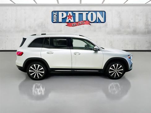 Used 2022 Mercedes-Benz GLB 250 image 8