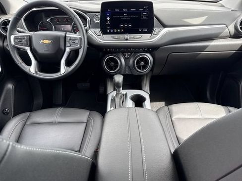 Used 2024 Chevrolet Blazer LT FWD image 13