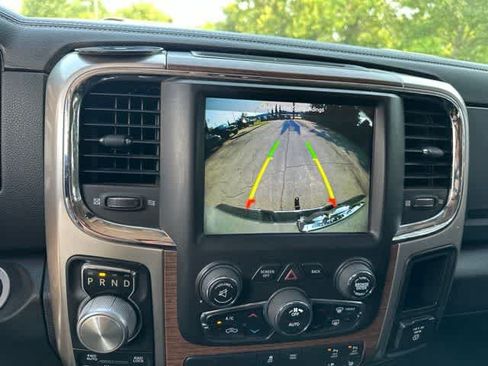 Used 2018 RAM 1500 Laramie w/ Convenience Group AWD/4WD image 11