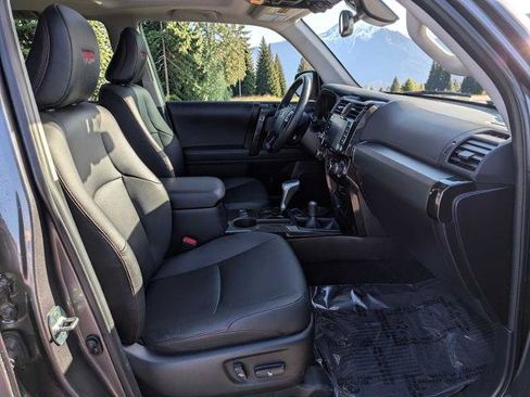 Used 2023 Toyota 4Runner TRD Off-Road Premium w/ Moonroof Package AWD/4WD image 17