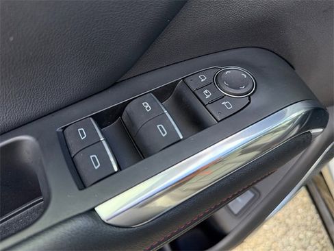 Used 2024 Chevrolet Traverse RS image 21