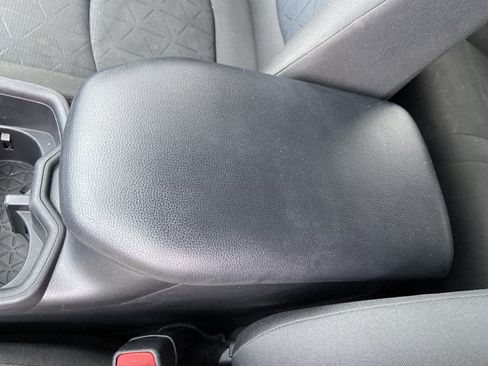 Used 2022 Toyota RAV4 XLE AWD/4WD image 44