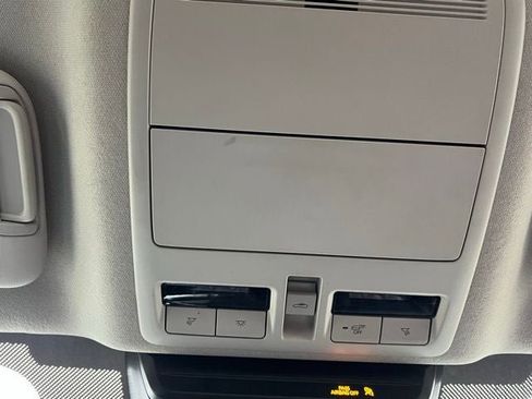 Used 2024 MAZDA MAZDA3 s image 25