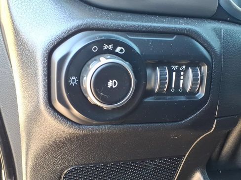 Used 2021 Jeep Wrangler Unlimited Sport AWD/4WD image 26
