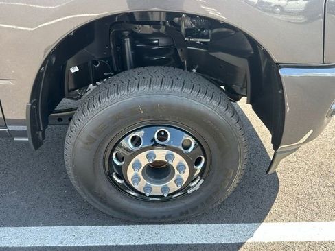 New 2026 RAM 3500 Laramie w/ Night Edition AWD/4WD image 12