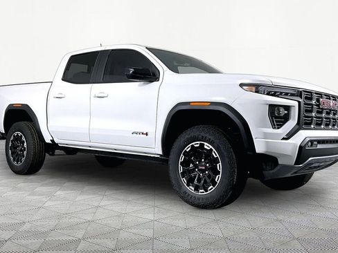 New 2026 GMC Canyon AT4 image 2