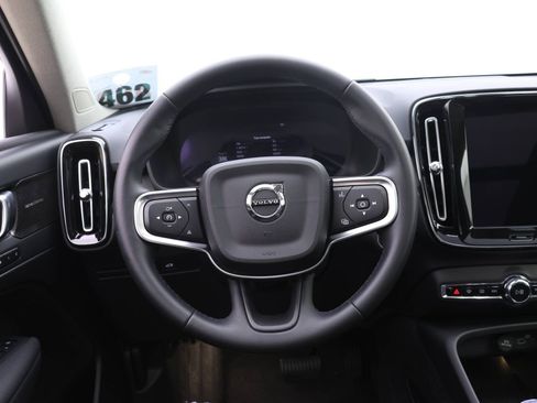 Used 2025 Volvo XC40 B5 Ultra w/ Protection Package Premier image 18