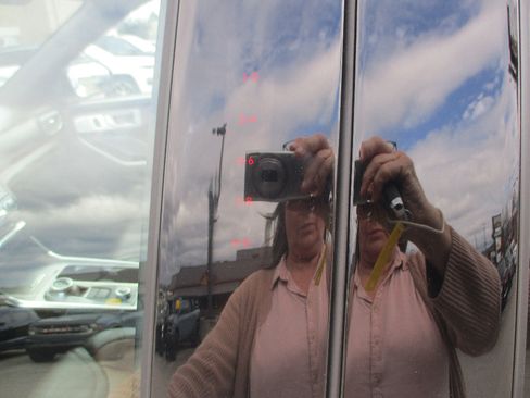 Used 2021 Ford Explorer King Ranch w/ Premium Technology Package image 3