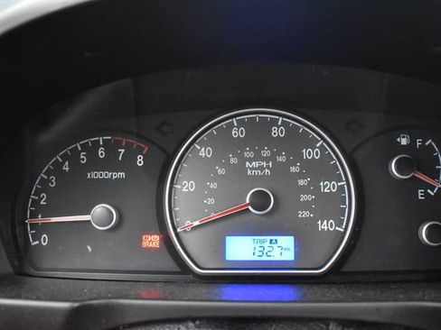 Used 2008 Hyundai Elantra GLS FWD image 11