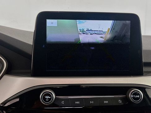 Used 2022 Ford Escape SE FWD image 14