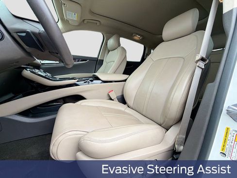 Used 2023 Lincoln Nautilus Reserve w/ Equipment Group 202A image 27