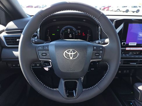 New 2026 Toyota Camry SE w/ Convenience Package image 13