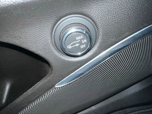 Used 2021 Buick Enclave Essence image 25