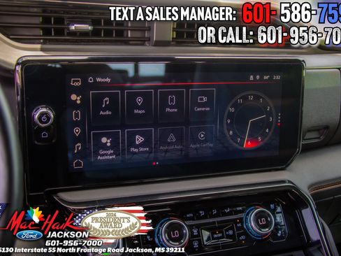 Used 2024 GMC Sierra 1500 AT4 w/ AT4 Premium Package AWD/4WD image 17