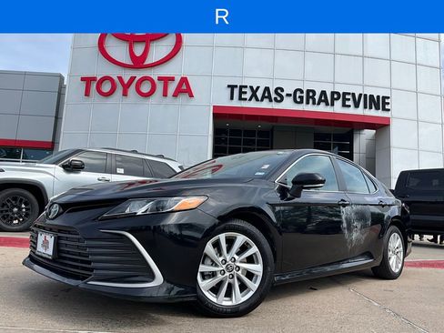Used 2023 Toyota Camry LE image 2