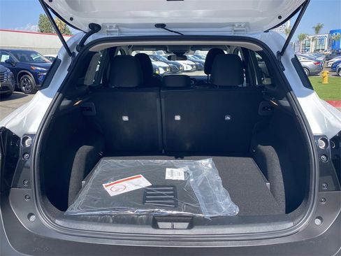 New 2026 Nissan Kicks SV image 12