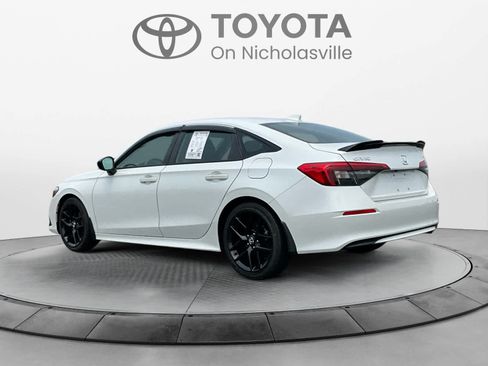 Used 2022 Honda Civic Sport image 3