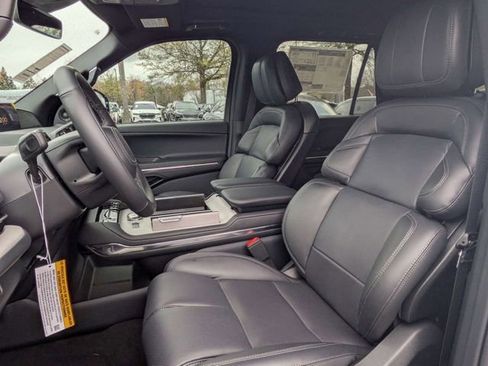 New 2026 Lincoln Navigator L Reserve w/ Jet Appearance Package AWD/4WD image 19