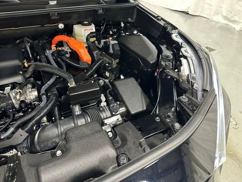 Used 2025 Toyota RAV4 XLE image 69