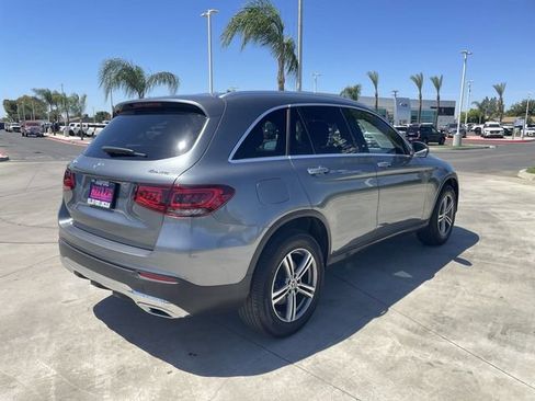 Used 2020 Mercedes-Benz GLC 300 4MATIC w/ Premium Package image 8