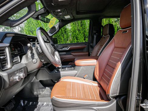 Used 2024 GMC Sierra 1500 Denali Ultimate image 16