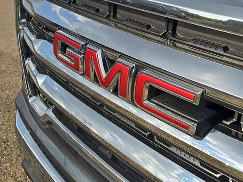 Used 2021 GMC Sierra 1500 SLE image 30