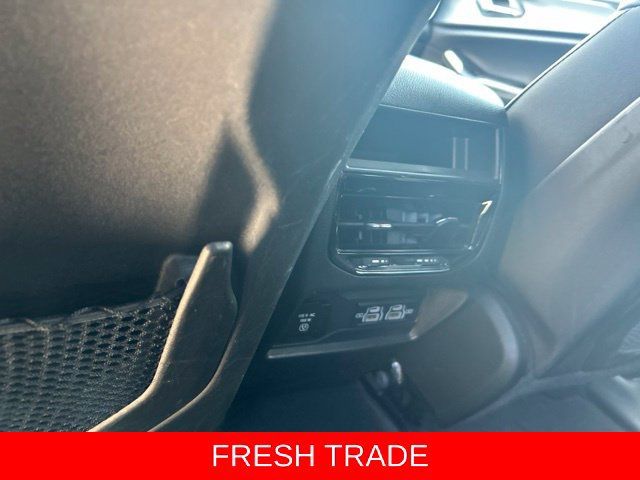 Used 2024 Jeep Grand Cherokee Altitude AWD/4WD image 40