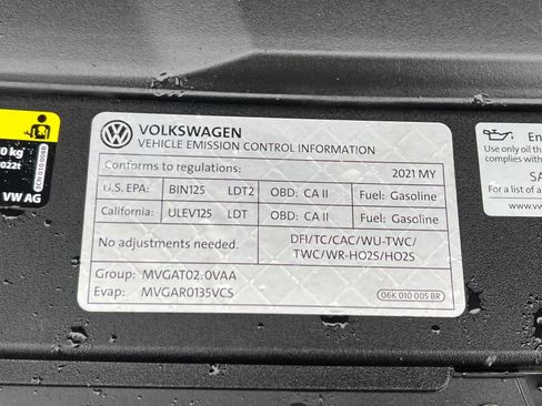 Used 2021 Volkswagen Atlas Cross Sport S image 28