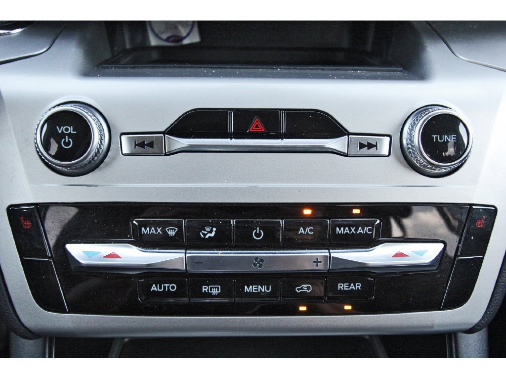 Certified 2022 Ford Explorer XLT RWD image 29