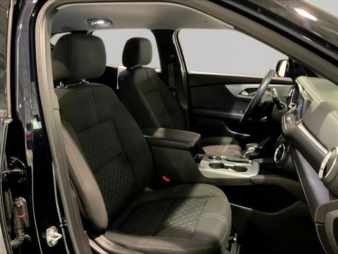 Used 2020 Chevrolet Blazer LT FWD image 28