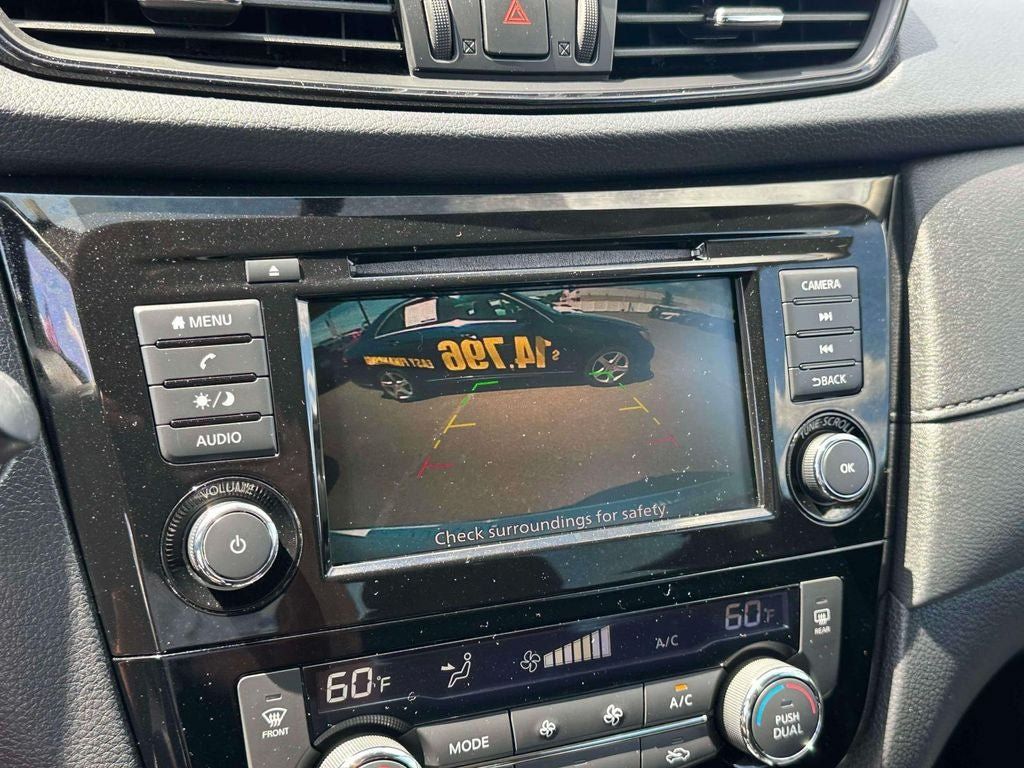 Used 2018 Nissan Rogue SV AWD/4WD image 28