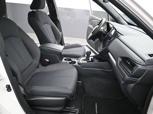 Used 2025 Subaru Forester Premium AWD/4WD image 28