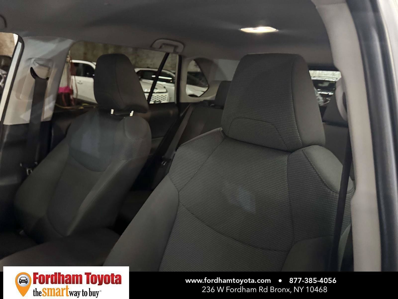 Certified 2025 Toyota RAV4 LE AWD/4WD image 17