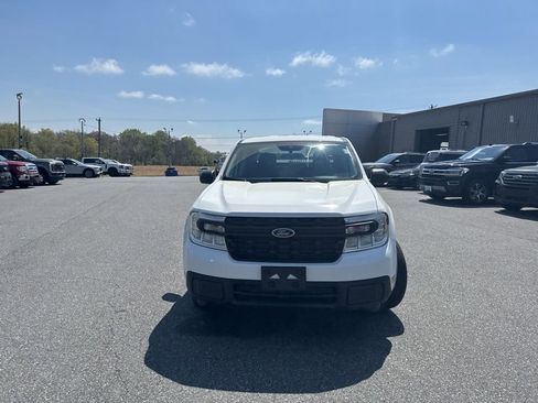 Used 2024 Ford Maverick XL image 2