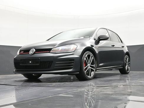 Used 2017 Volkswagen GTI Sport FWD image 20