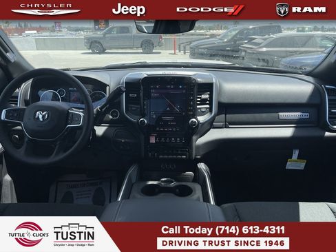 New 2026 RAM 2500 Big Horn AWD/4WD image 12