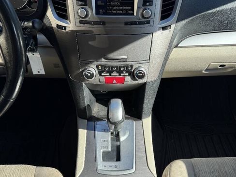 Used 2014 Subaru Outback 2.5i Premium AWD/4WD image 26