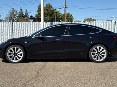 Used 2018 Tesla Model 3 AWD/4WD image 2
