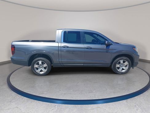 Used 2025 Honda Ridgeline RTL image 4
