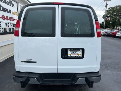 Used 2023 Chevrolet Express 2500 w/ Driver Convenience Package image 6