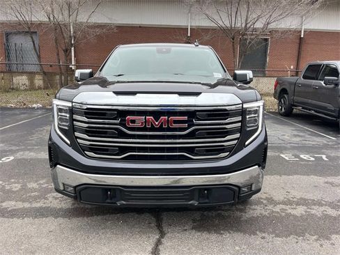 Used 2024 GMC Sierra 1500 SLT image 8