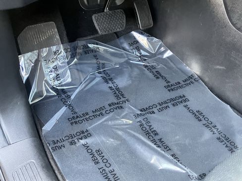 Used 2025 Honda Pilot Elite image 18