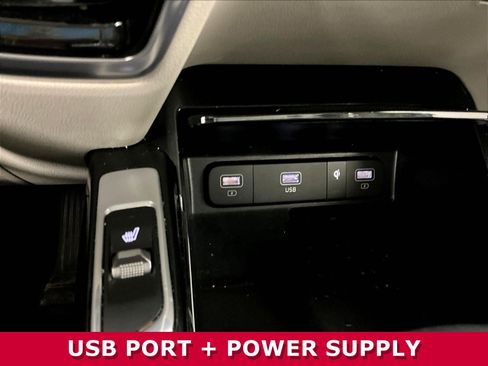 Used 2023 Kia Sorento SX AWD/4WD image 16