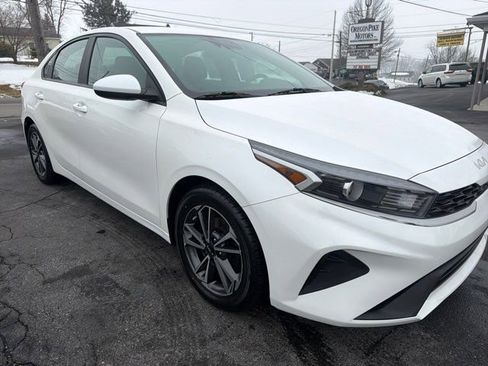 Used 2022 Kia Forte LXS image 5
