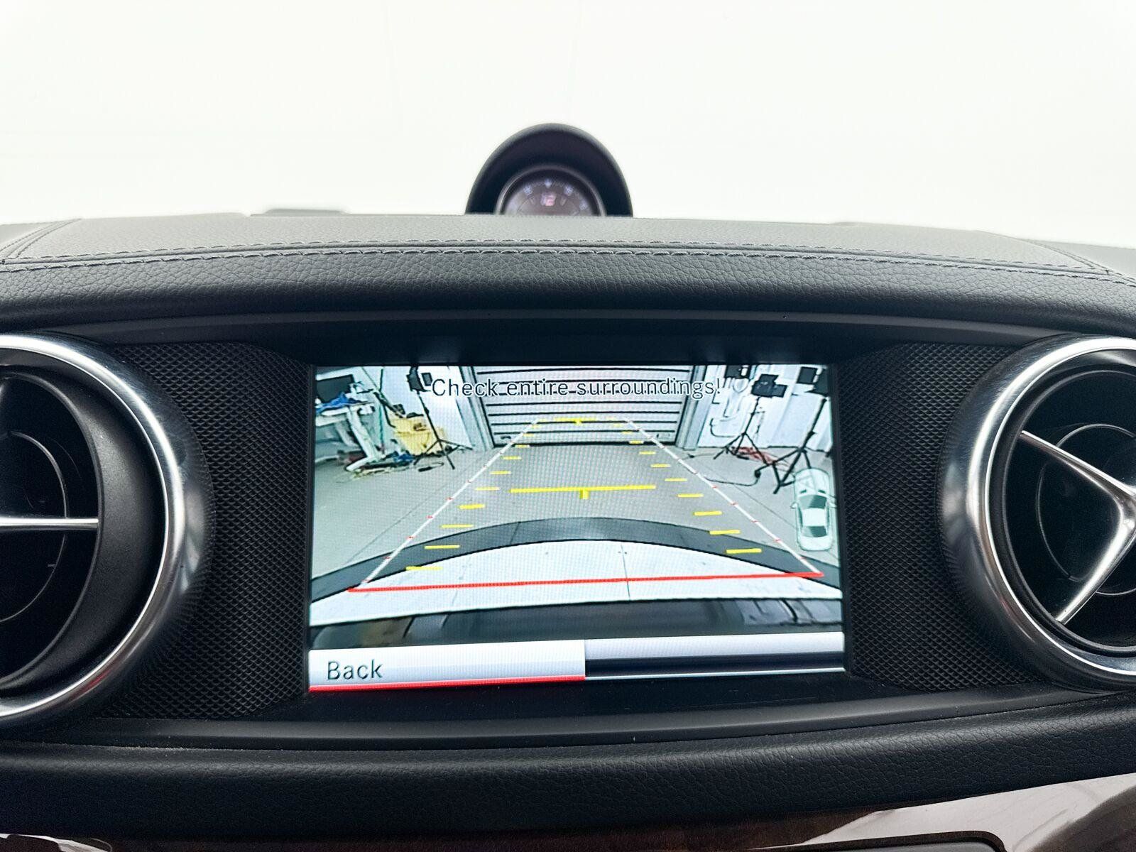 Used 2015 Mercedes-Benz SL 550 image 25