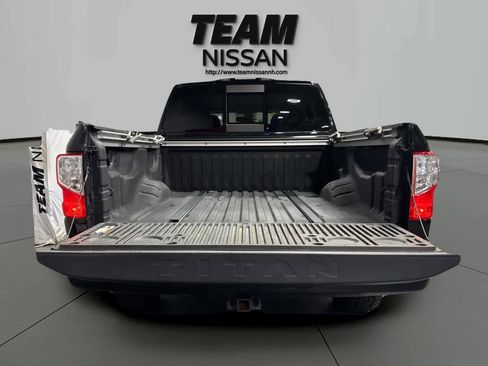 Used 2019 Nissan Titan SL w/ Off-Road Package image 6
